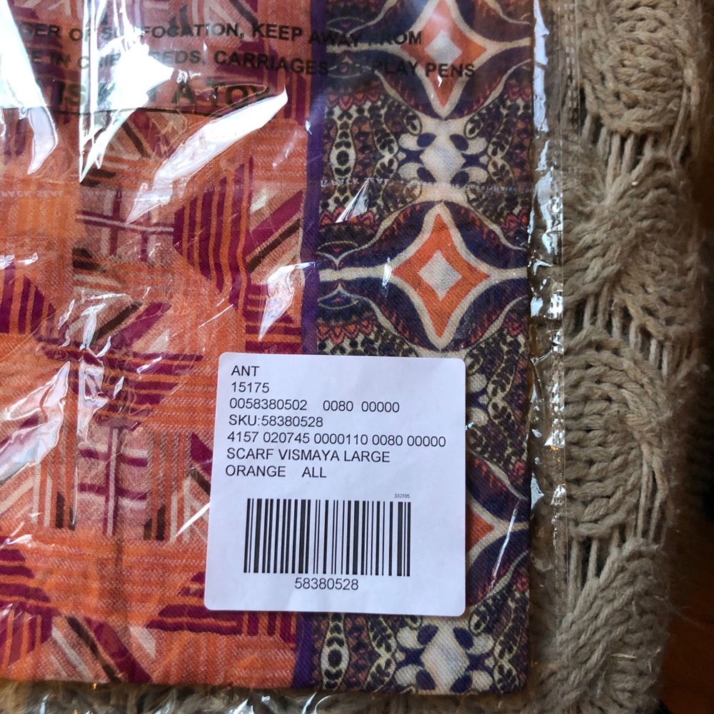 *HOST PICK* Beautiful Bandana Scarf *NEW* - Picture 6 of 6